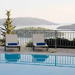 Perigiali Villa