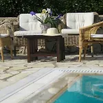 Villa Perigiali Nidhrion